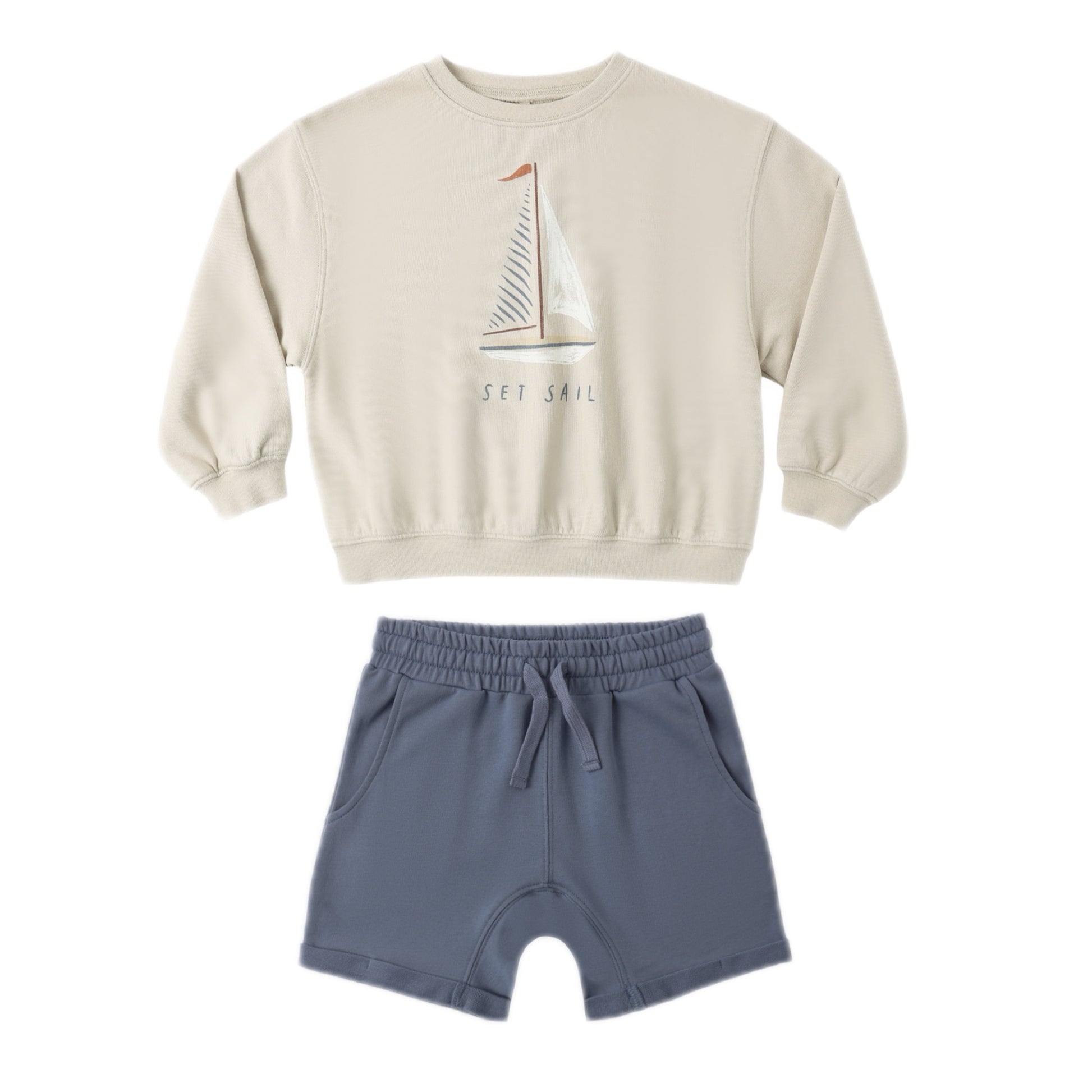 Children's beige sweatshirt with sailboat design and blue shorts 